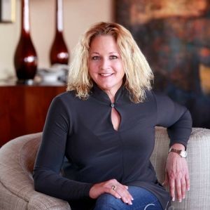 Meet your Posher, Paula